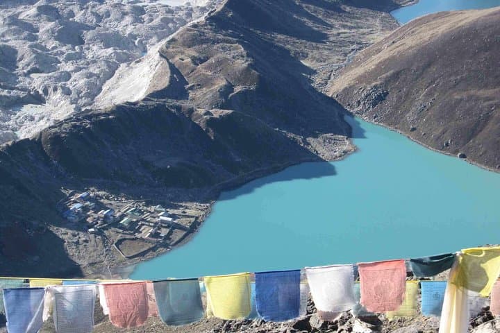 Gokyo Valley Trek: Hike to Gokyo Ri and the Ngozumpa Glacier photo 1