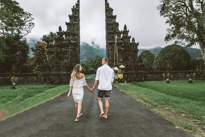 Private Full-Day West Bali Tour: Ulun Danu, Gitgit Waterfall & Wanagiri Views photo 2