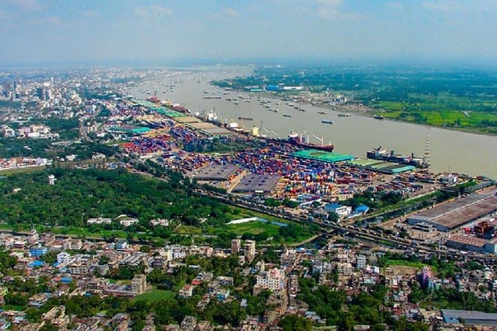 Chittagong Day Tour: Patenga Beach, Foy's Lake & Colonial Landmarks photo 5