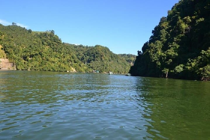 Chittagong Day Tour: Patenga Beach, Foy's Lake & Colonial Landmarks photo 6