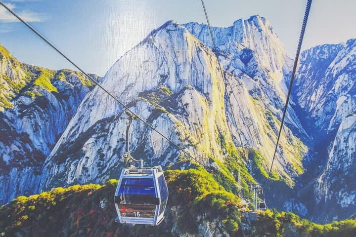 Mount Huashan Day Hike: Steep Steps, Peaks & Cable Car from Xi'an