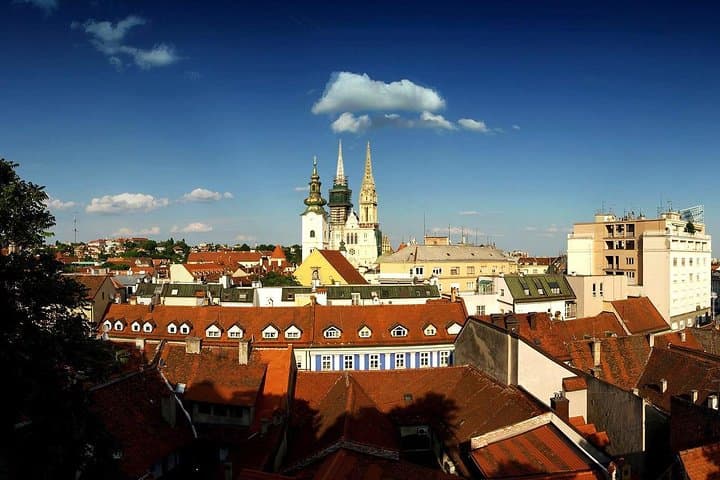 Zagreb panoramic van tour: Kaptol, Jarun and Upper Town highlights photo 3