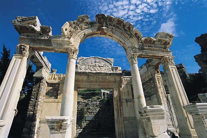 Ephesus to Pamukkale in 48 Hours: Ruins, Travertines & Thermal Springs photo 2