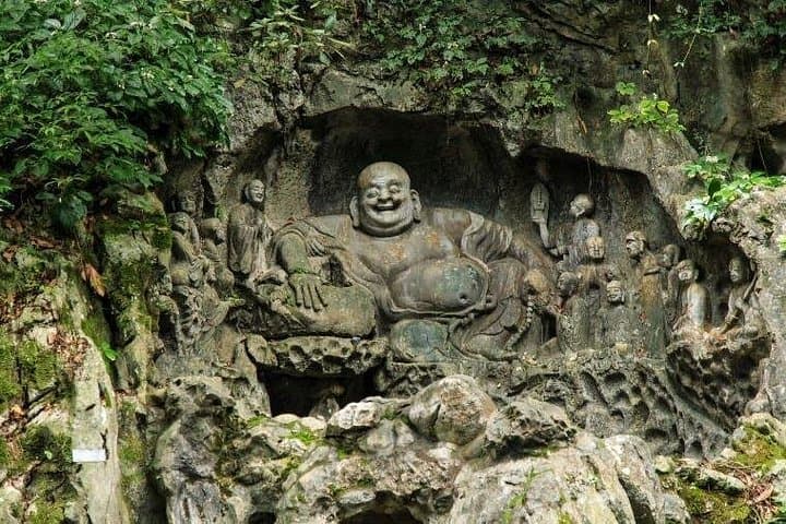 Hangzhou Layover: Private West Lake, Lingyin Temple & Longjing Tea Tour photo 6