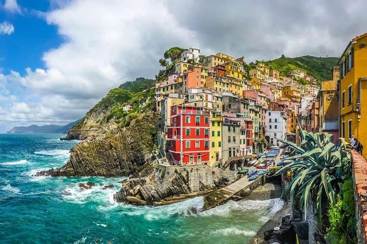 Private Cinque Terre Day Trip from Florence — Monterosso to Riomaggiore in One Day