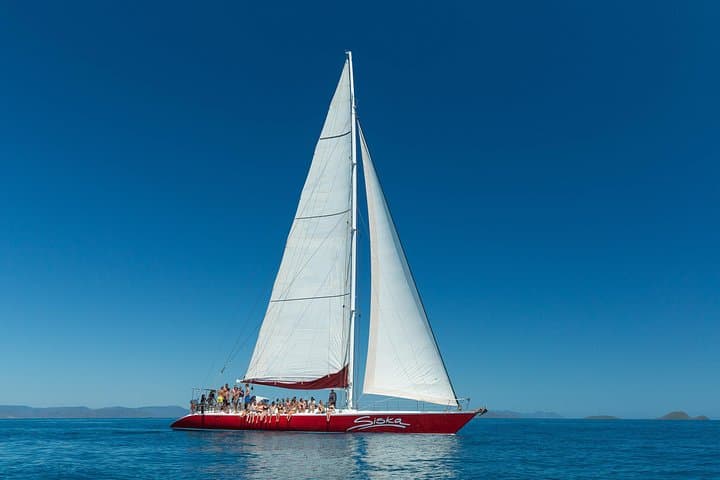 Two-Day Maxi Sailing Escape: Siska Whitsundays Tour to Whitehaven & Great Barrier Reef photo 1