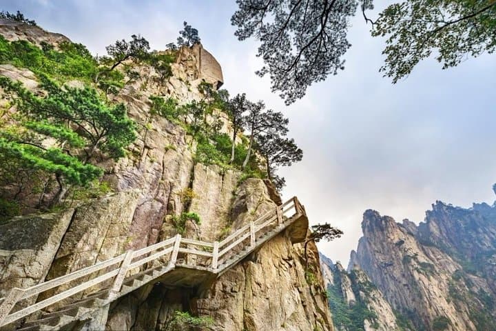 4-Day Huangshan Private Tour: Mt. Huangshan, Hongcun & Rural Villages photo 5