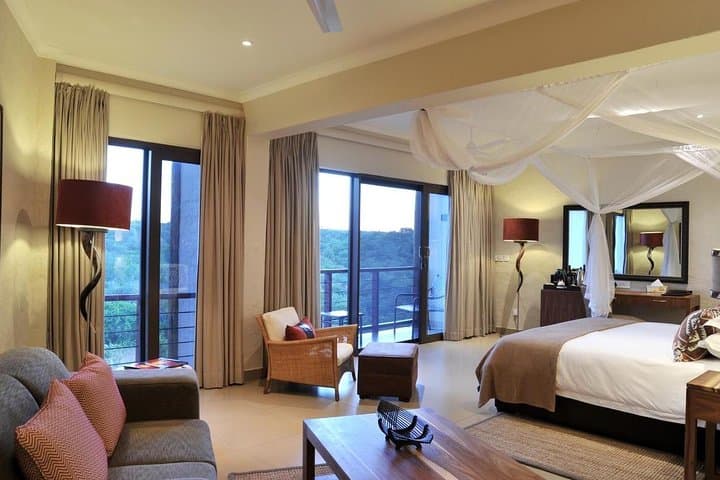 Victoria Falls Safari Club: 3-Day Luxury Safari & Falls Package photo 2