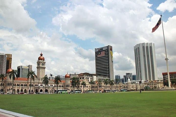 Private Full-Day Kuala Lumpur City Tour: Petronas Twin Towers, Batu Caves & Cultural Sights photo 6