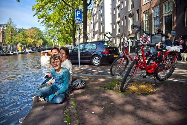 Explore Amsterdam by Bike: Multiple-Day Rental & Route Guide photo 4