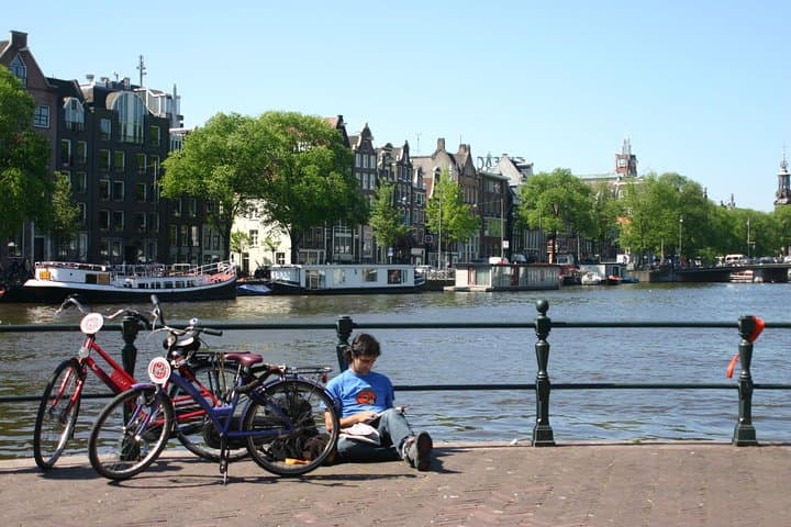 Explore Amsterdam by Bike: Multiple-Day Rental & Route Guide photo 5