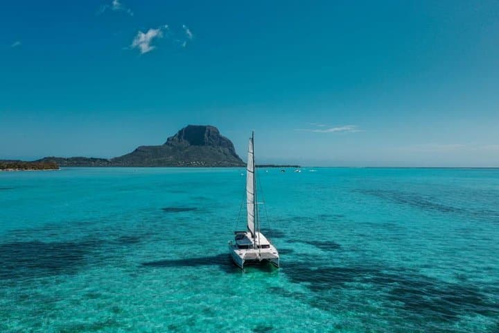 Private Luxury Catamaran to Île aux Bénitiers from La Balise Marina photo 1