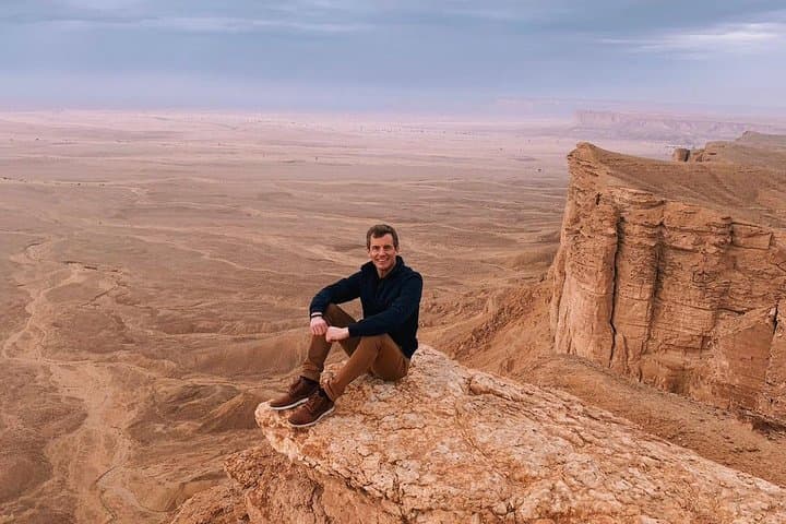 9-Day Riyadh, Edge of the World & Jeddah Tour — Culture, Desert & Heritage