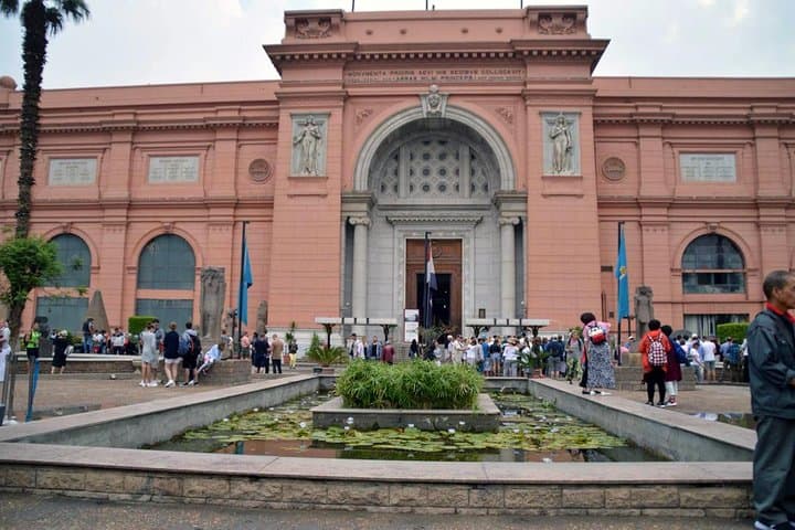 Cairo Day Trip from Hurghada: Private Coach Tour to the Pyramids & Egyptian Museum photo 4
