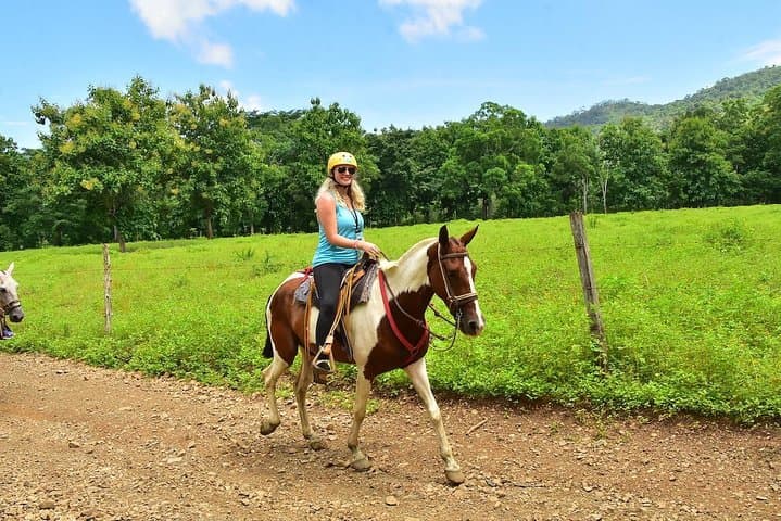 Jungle Horseback Riding and Chocolate Tour from Jaco — Waterfalls & Cacao Tasting photo 2