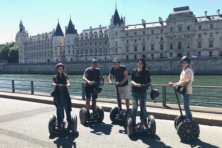 Glide Paris: 90-Min Segway Tour of Eiffel, Louvre & Champs-Élysées photo 4