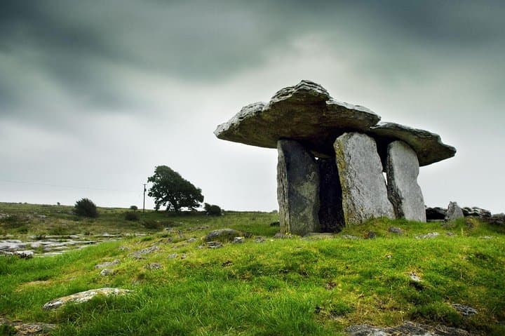 Galway Personal Private Driver: Custom 8-Hour Private Transport & Local Guide photo 5