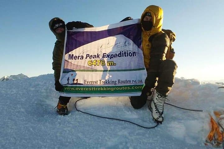 Mera Peak Climbing: 14–15 Day Himalayan Expedition to 6,461m