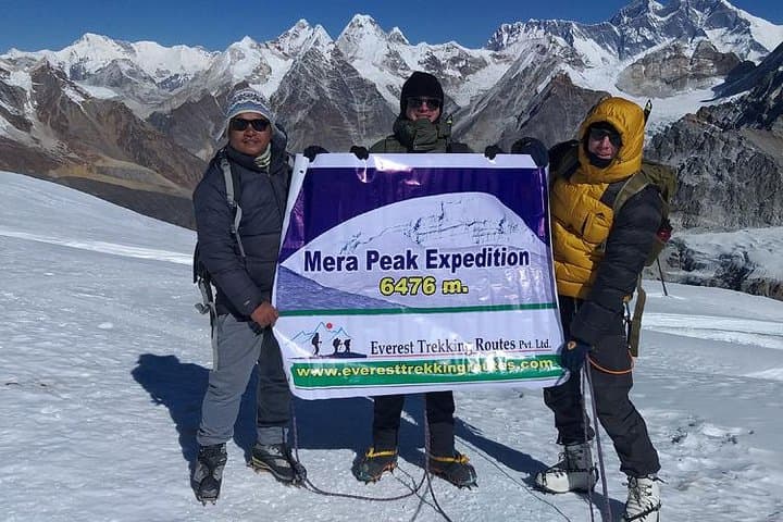 Mera Peak Climbing: 14–15 Day Himalayan Expedition to 6,461m photo 4