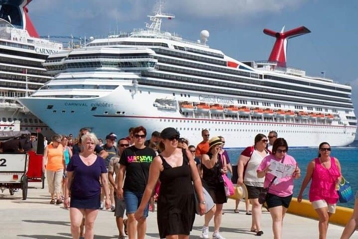 Kuala Lumpur Cruise Excursion: Top Attractions Sightseeing Tour