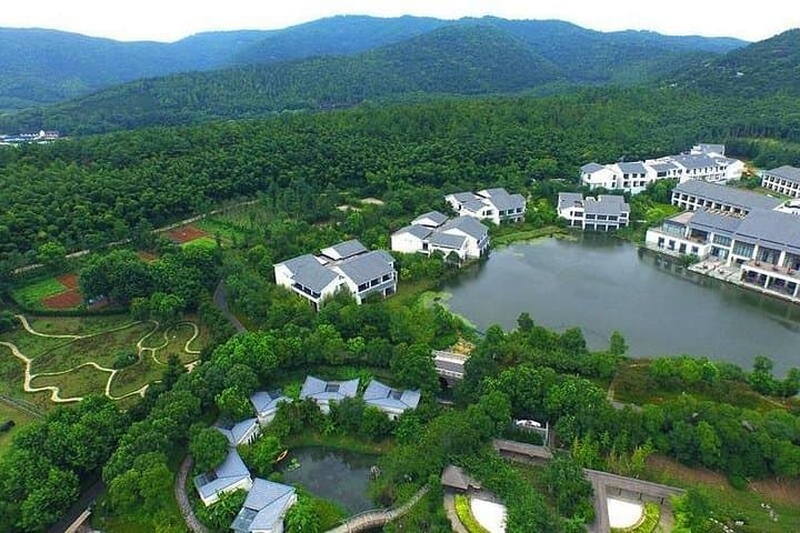 Day Escape from Suzhou: Eco-Village Walk, Home Lunch & Hot Spring Spa photo 6