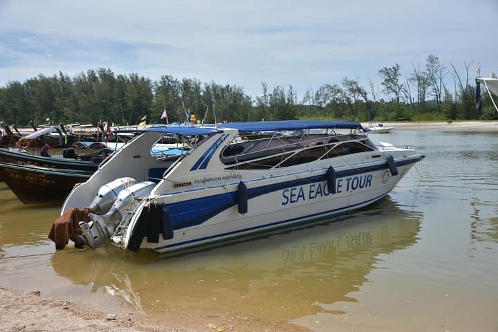 Hong Island Speed Boat Tour from Krabi — Snorkel, Kayak & 360° View photo 4