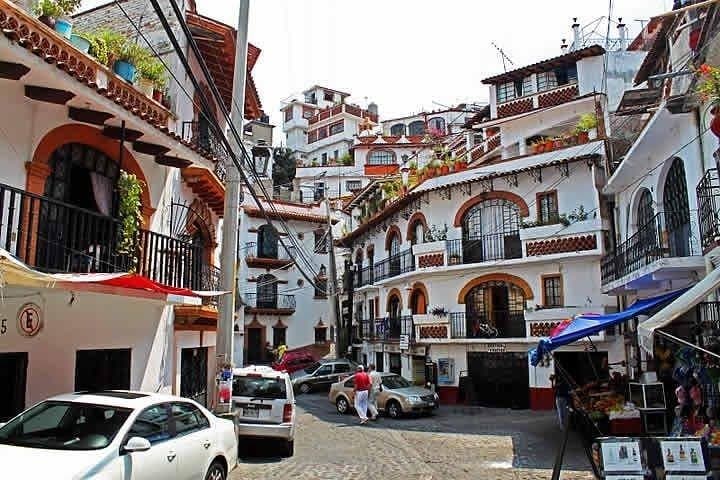 Cacahuamilpa Caves and Taxco Day Tour — Explore Mexico's Limestone Caverns photo 3