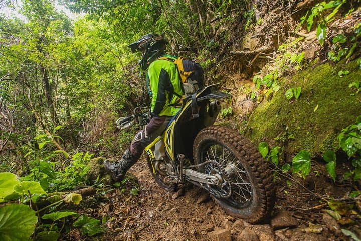 Half-Day Dirtbike Adventure in Boquete: KTM Trails, Rivers & Hot Springs photo 4