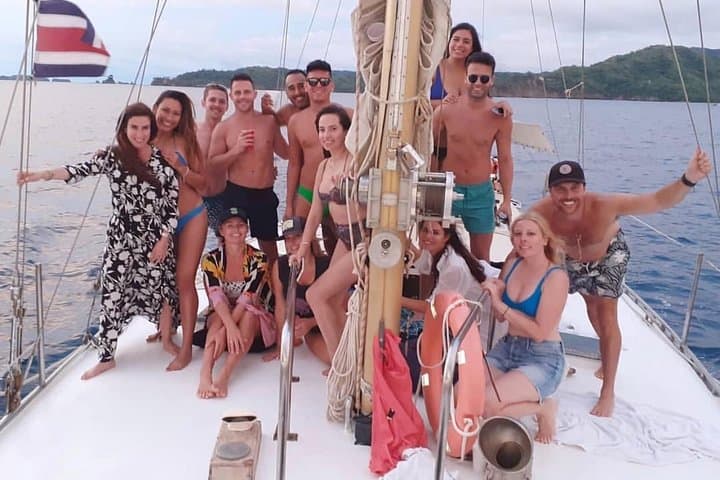 Sail Pegasus: Private Yacht Charter from Playa Flamingo to Las Catalinas photo 3