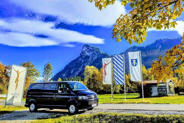 Private Custom Tour from Garmisch-Partenkirchen — Neuschwanstein, Zugspitze & Bavarian Alps photo 4