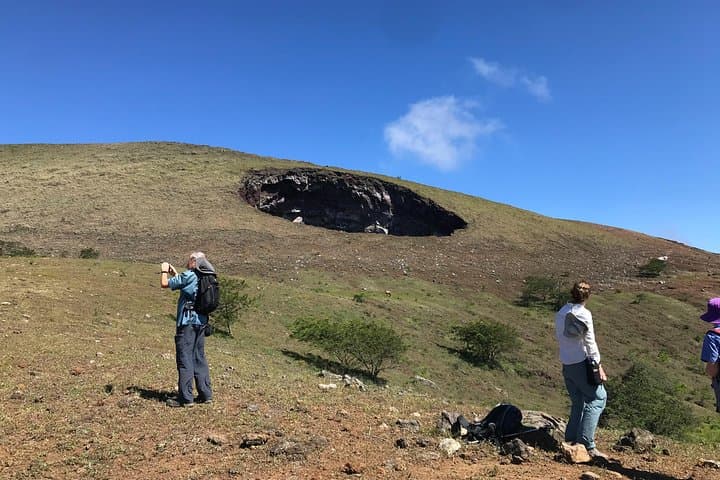 Hike El Hoyo Volcano: Private Guided Trek from León, Nicaragua photo 5