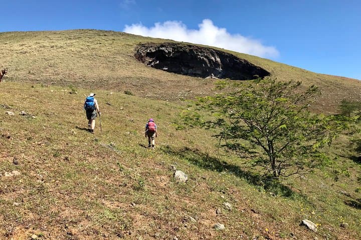 Hike El Hoyo Volcano: Private Guided Trek from León, Nicaragua photo 3