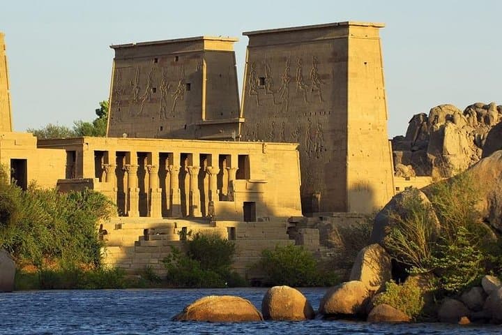 Nile Cruise Aswan to Luxor: 3-Night Temple Journey by Train