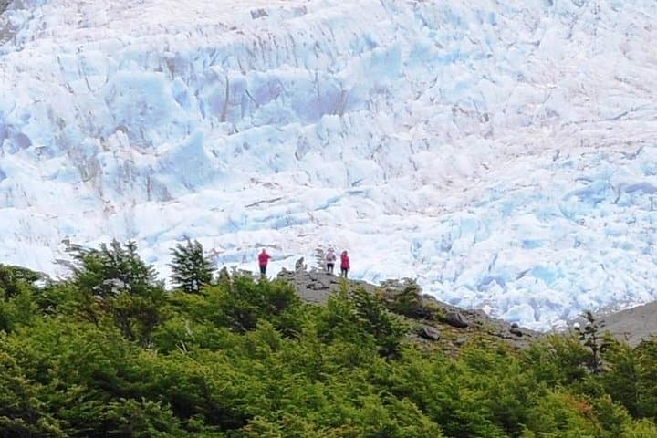 El Chaltén Day Trip: Lago del Desierto & Vespignani Glacier from El Calafate