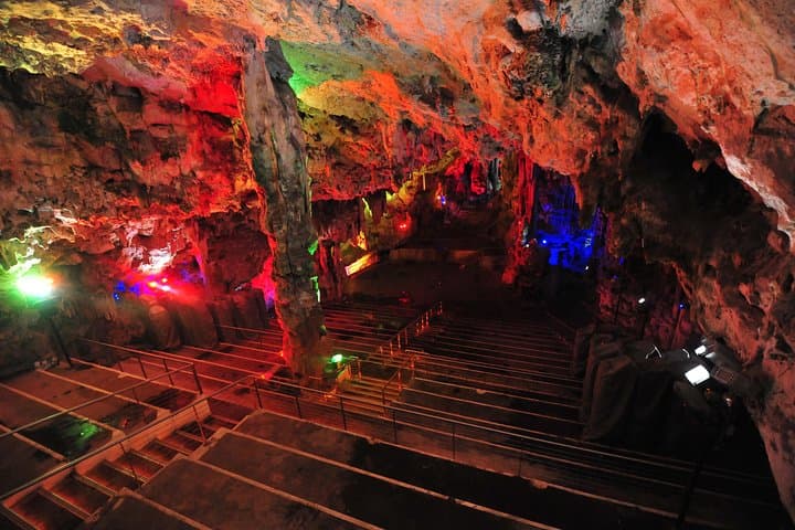 Gibraltar Inside-Out Tour: 1.45-Hour Rock Highlights & Skywalk