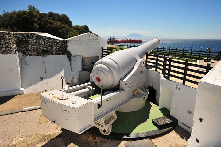 Gibraltar Inside-Out Tour: 1.45-Hour Rock Highlights & Skywalk photo 2