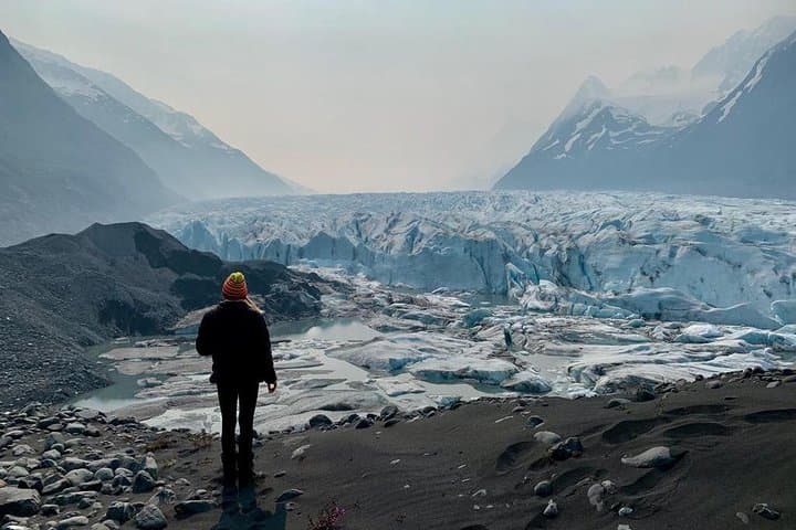 Spencer Glacier Kayak and Grandview Train: Paddle Past Blue Ice on Alaska’s Coastal Classic photo 2