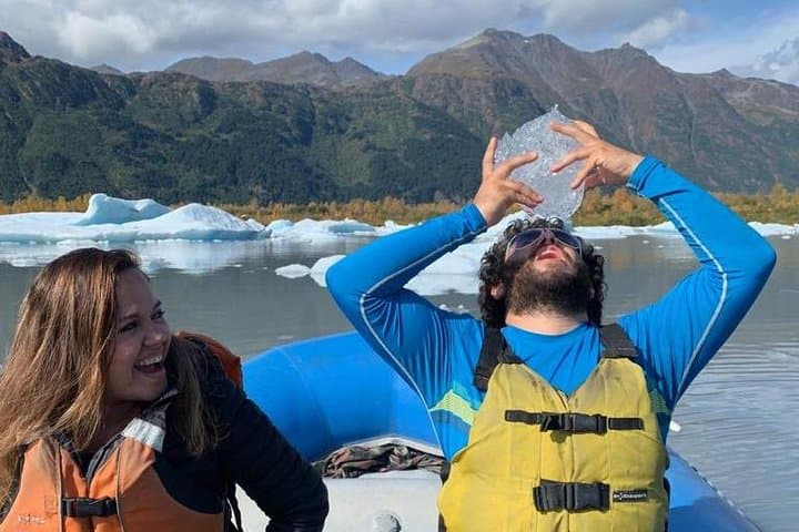 Spencer Glacier Kayak and Grandview Train: Paddle Past Blue Ice on Alaska’s Coastal Classic photo 5
