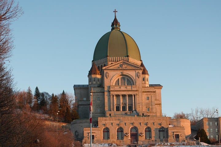 Montreal After Dark: 3-Hour Night Tour of Mount Royal, Old Montreal & Jacques Cartier Bridge photo 3