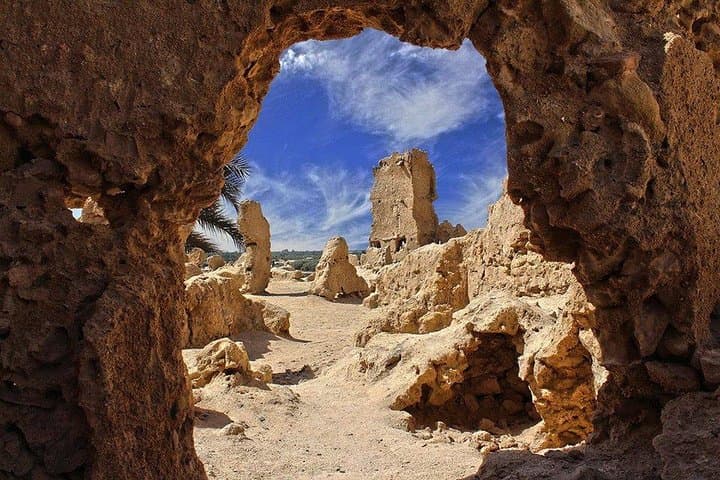 Siwa Oasis Day Trip from Marsa Matruh — Cleopatra Spring, Shali & Salt Lakes photo 5