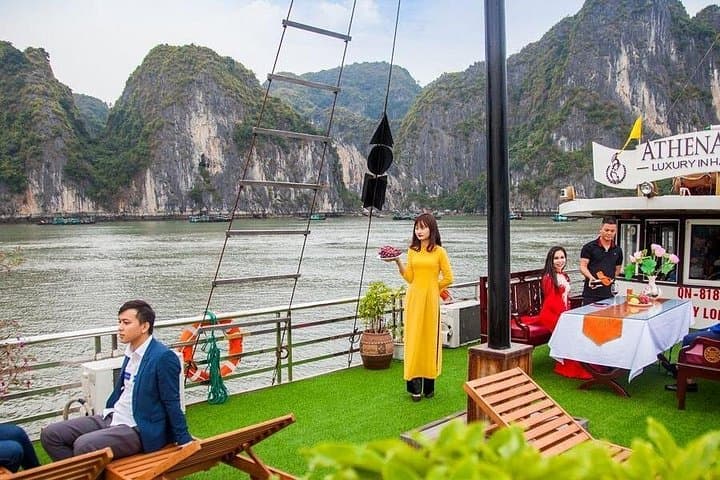 Halong Sen Day Cruise: Ha Long Bay Limestone Isles, Kayak & Thien Cung Cave photo 2