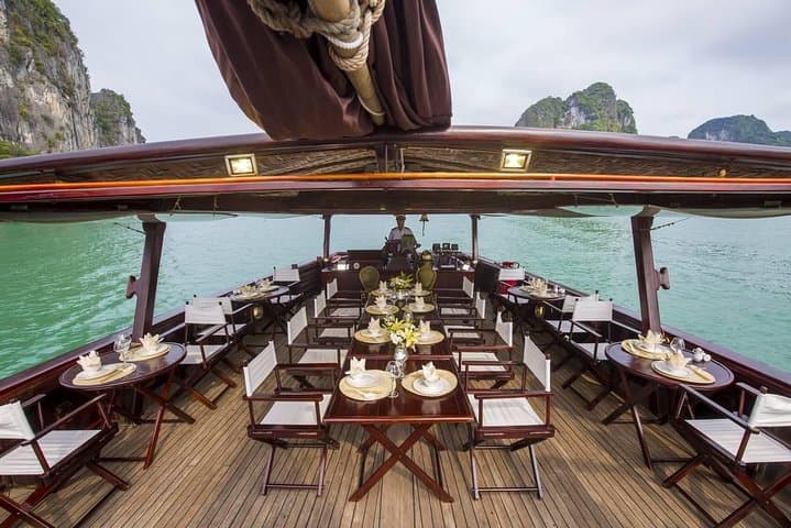 Halong Bay Nang Tien Day Cruise: 4-Hour Cave Visit & Kayak Excursion