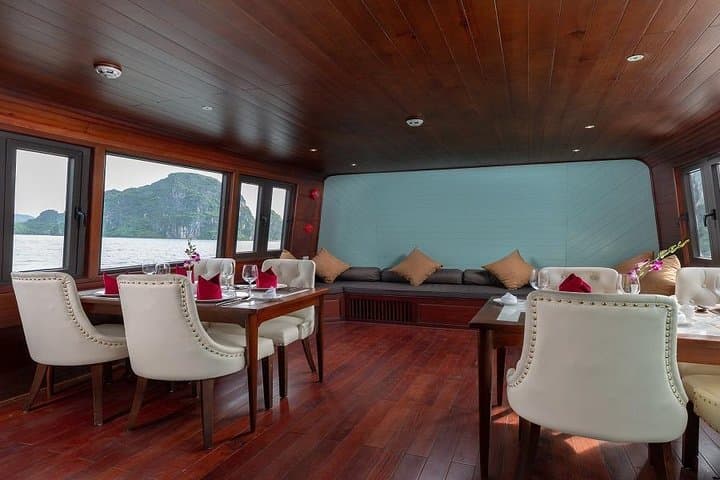 Luxury Day Cruise in Ha Long Bay: Amazing Sails Through Bai Tu Long
