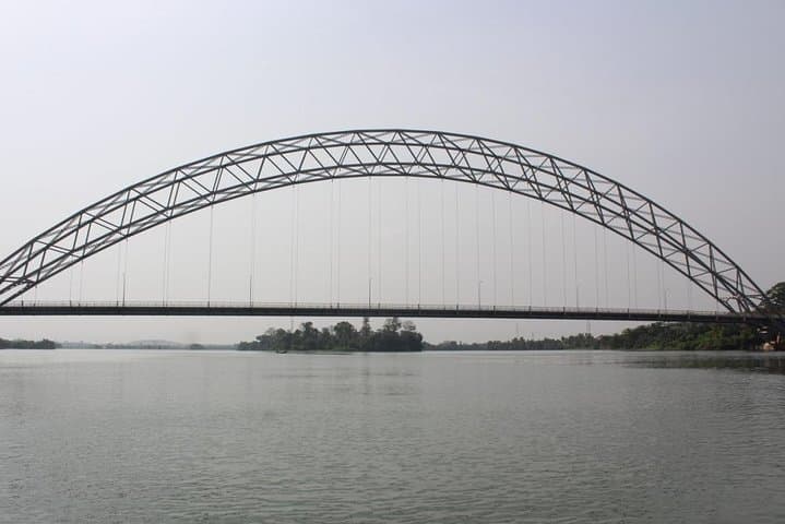 Dodi Island Boat Cruise on Lake Volta: Day Trip from Akosombo or Accra photo 4