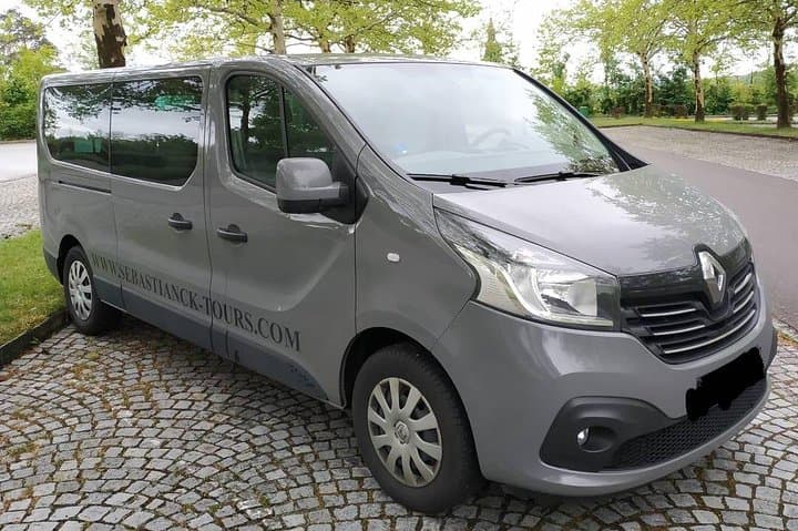 Prague to Vienna Private Transfer via Český Krumlov: Daytrip with Guided Walking Tour Option photo 3