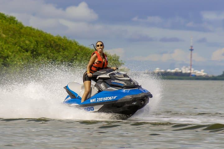 60-Minute Jet Ski Adventure in Cancún's Nichupté Lagoon (Shared) photo 2