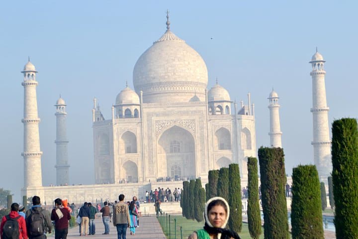 Sunrise at the Taj Mahal: Overnight Agra Tour from Kochi with Flights photo 4