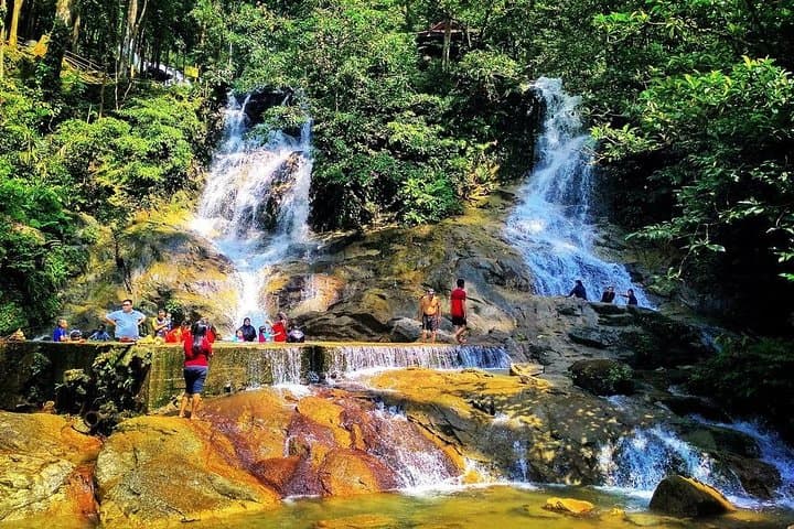Batu Caves, Templer Park Waterfalls & Kuala Selangor Firefly Tour Guide