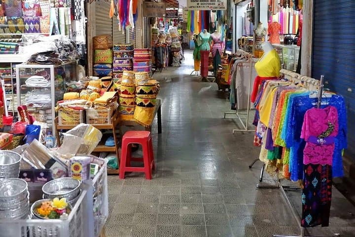 Ampenan Fish & Lombok Traditional Market Morning Tour photo 4