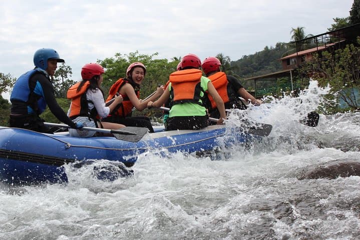 Kiulu White River Rafting: Family-Friendly Rapids Near Kota Kinabalu photo 3